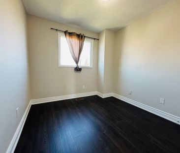 For Lease - 6 Dutch Crescent, Brampton, Ontario - Photo 4