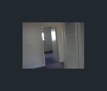 THREE BEDROOM HOME ALL REFURBISHED.....NEW CARPETS, PAINT WORK AND ... - Photo 1