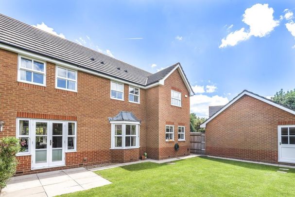 4 bedroom detached house to rent - Photo 1