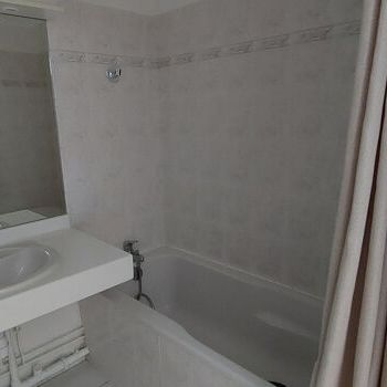 Appartement 3 pièces 59m2 REIMS 775 euros - Photo 1