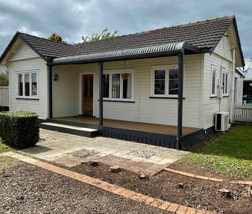 Charming 2 brm Character Cottage - Photo 3