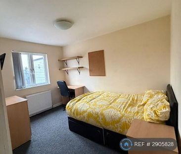 1 bedroom in a house share to rent - Photo 4
