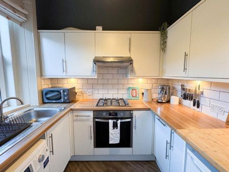 2 bedroom flat to rent - Photo 4