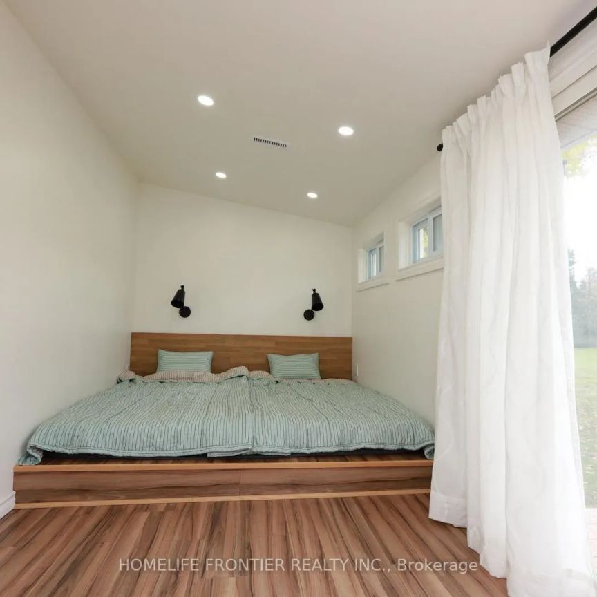 19 BETTY BOULEVARD - Photo 1