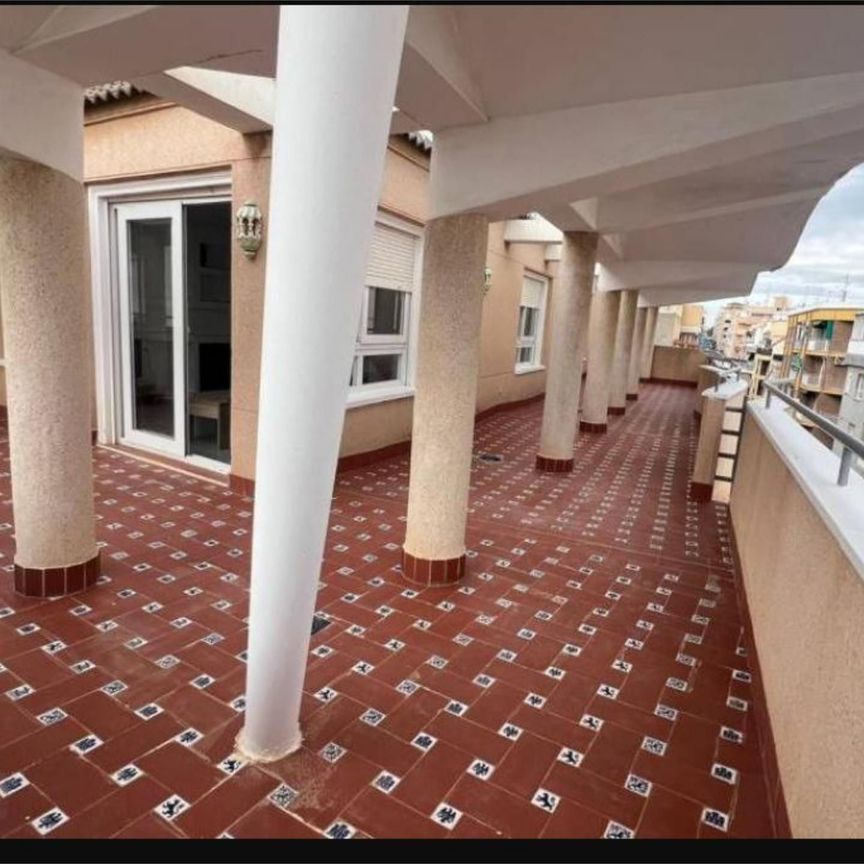 Piso de alquiler en Calle Ramón Gallud, 180, Zona Playa del Cura - Photo 1