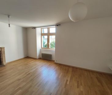 Location Appartement 4 pièces 75m² POITIERS 86000 - Photo 2