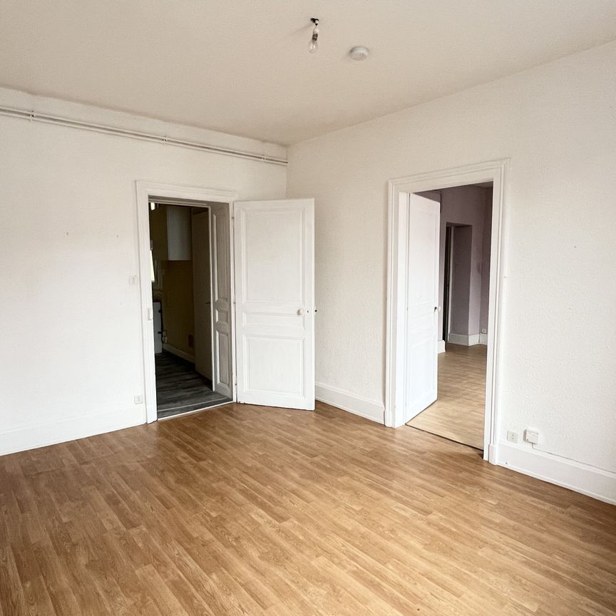 Location Appartement 2 pièces 40m² REMIREMONT 88200 - Photo 1