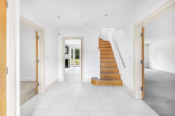 4 bedroom detached house to rent - Photo 1