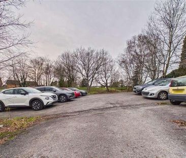 Greenways Walk, Crawley, West Sussex, RH11 - Photo 6