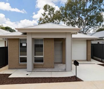 Spacious, Stylish & Brand-New – Family Living at Its Best - Photo 4