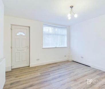 1 Bedroom Flat - Photo 4