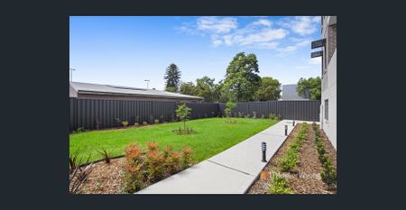 Modern Apartment in Prime Wyong Location - Photo 2