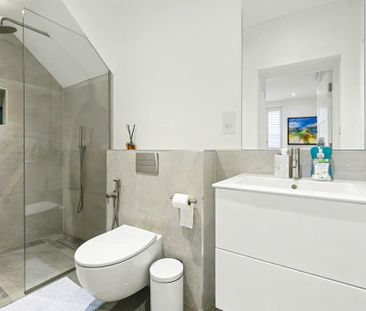 6 bedroom detached house to rent - Photo 1