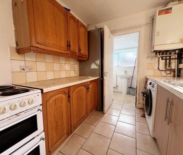 2 bedroom maisonette to rent - Photo 5