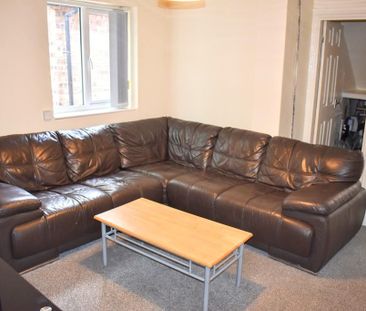 5 bedroom semi-detached house to rent - Photo 1