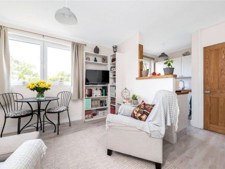 Studio to rent - Photo 5