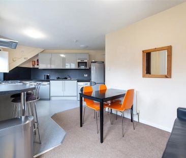 3 bedroom apartment to rent - Photo 1