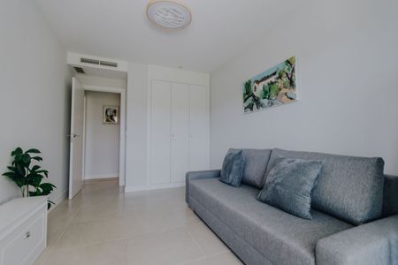 Ground Floor Apartment in Estepona - Photo 2