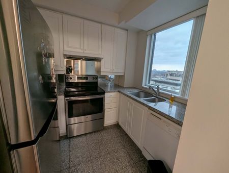 For Lease - 55 Bloor Street Unit# 2008, Toronto, Ontario - Photo 3