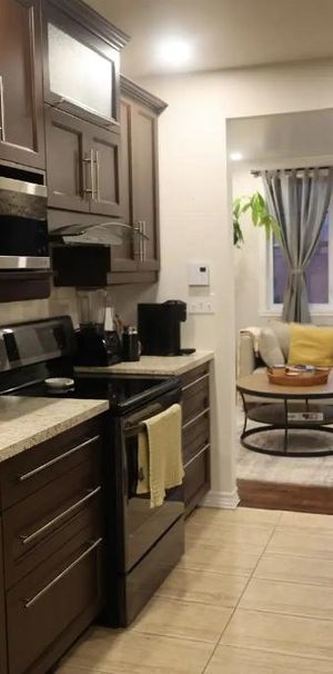 Chambre dans appartement 4 1/2 en colocation à louer - Photo 1