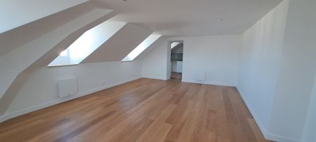 Location Appartement 5 pièces 102m² VERSAILLES 78000 - Photo 5