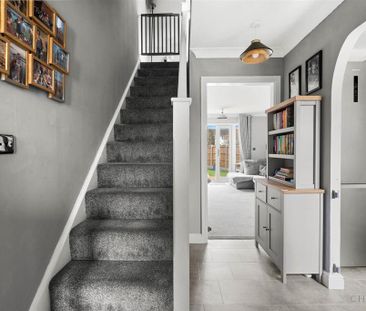 2 bedroom end of terrace house to rent - Photo 5