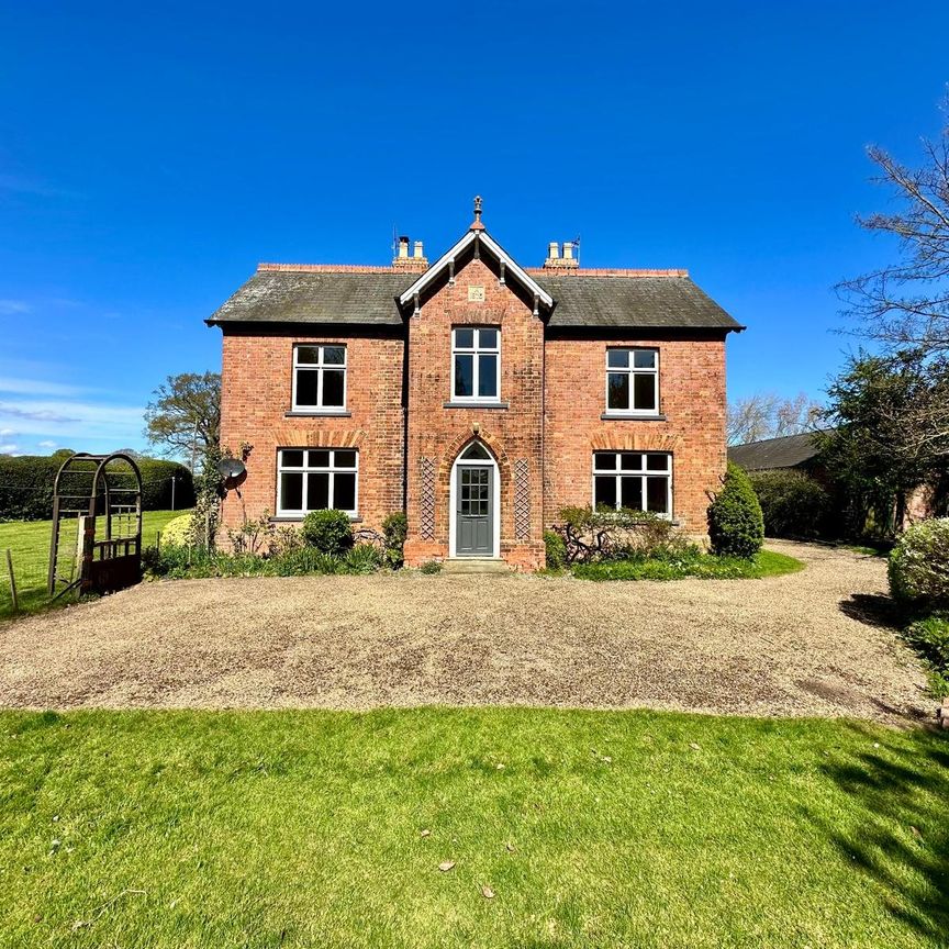 6 bedroom detached house to rent - Photo 1