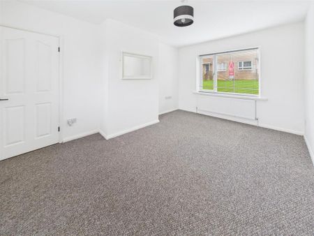 2 bedroom end of terrace house to rent - Photo 3