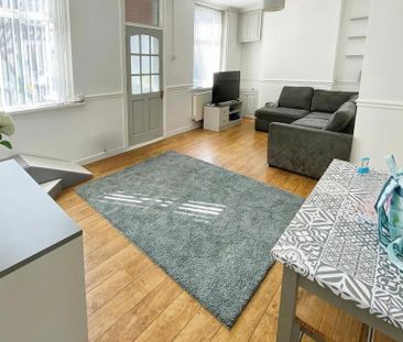 3 bedroom property to rent - Photo 3