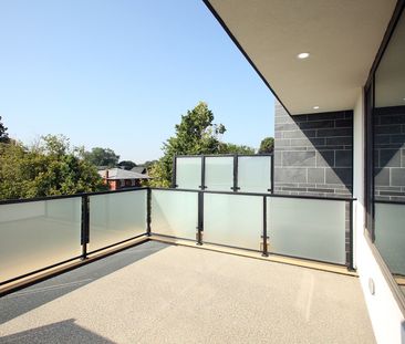 For Lease - 4A Owen Street, Toronto, Ontario - Photo 2