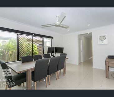 Modern Family Home - Photo 2