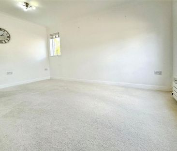 2 bedroom end of terrace house to rent - Photo 1