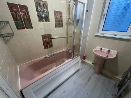 5 bedroom terraced house to rent - Photo 2