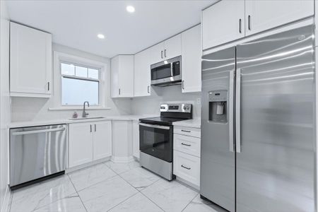 For Lease - 39 Reiner Road Unit# Upper, Toronto, Ontario - Photo 3