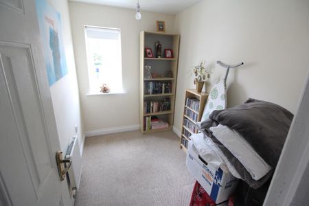 4 bedroom terraced house to rent - Photo 2