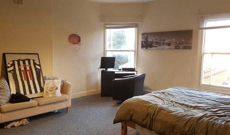 Spare Rooms Available - Monks Road - Bed, LN2 - Photo 5