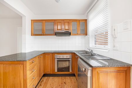 2/169 Chandos Street, Crows Nest NSW 2065 - Apartment For Rent | Domain - Photo 2