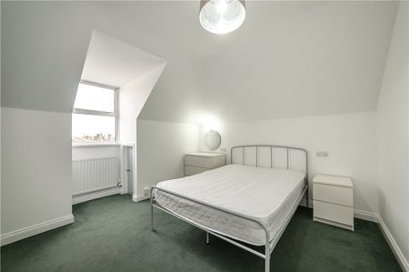 Byrne Road, London, SW12 9JD - Photo 2