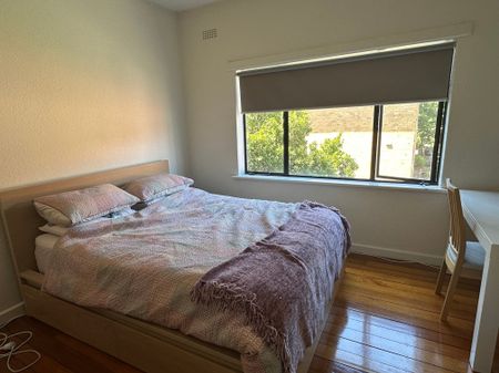 St Kilda East - Photo 2