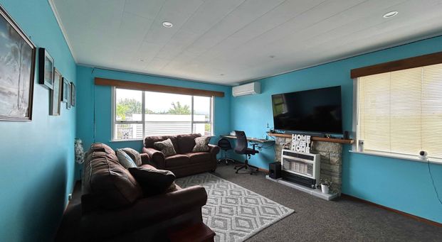 FAMILY FRIENDLY SPACIOUS HOME - Photo 1