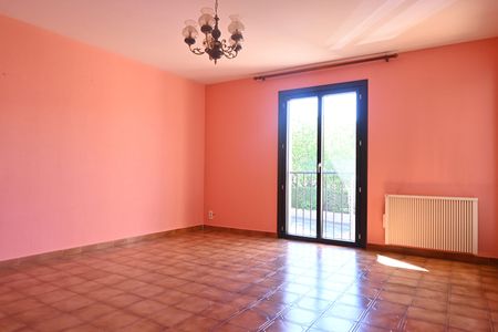 Location Appartement 4 pièces 74m² - Photo 2
