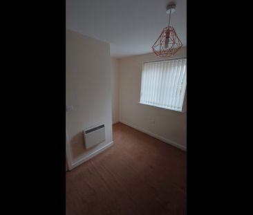 2 Bed Flat, Cavalier Court, CV3 - Photo 4