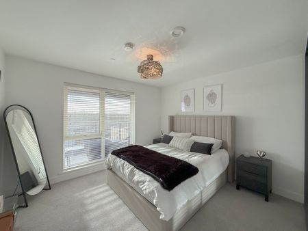 1 bed penthouse to rent in Edinburgh House, Stevenage, Hertfordshire, SG2 8DW - Photo 3