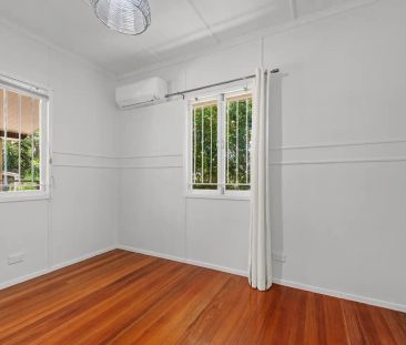 “Family Comfort Meets Lifestyle Convenience” - Photo 1