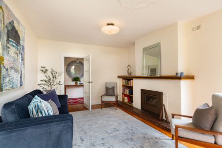 Stylish North Hobart Apartment - Prime Location - Photo 4