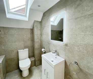 2 bedroom penthouse to rent - Photo 5