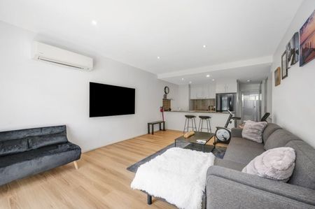 18/36 Antill Street, Queanbeyan - Photo 4
