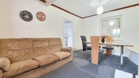 The Crescent, Brighton 4 bedroom house to rent - Photo 5