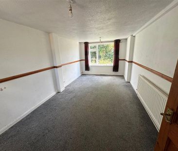 6 bedroom detached house to rent - Photo 5