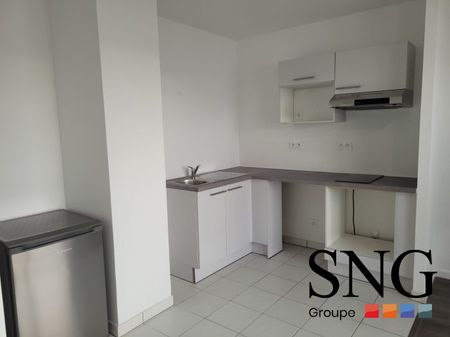 T2 AVEC LOGGIA + PARKING EN SOUS SOL - Photo 4